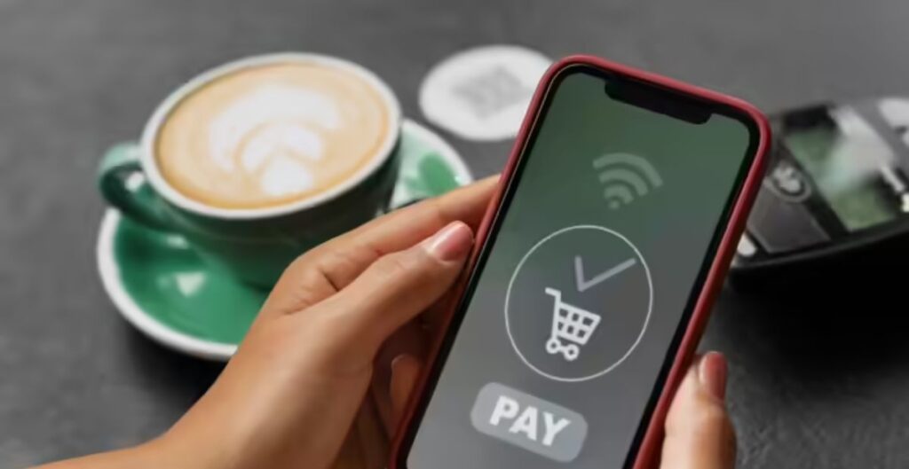 UPI से ज्यादा पैसे हो जाते हैं खर्च? PhonePe, GPay, Paytm यूजर्स के लिए काम आएंगे ये 4 आसान तरीके UPI