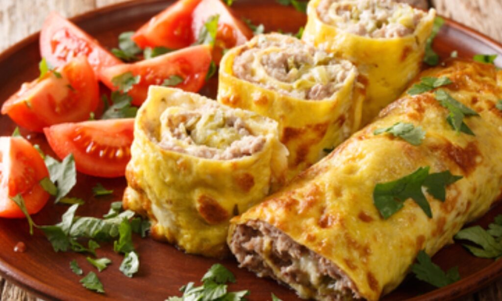Egg Roll At Home: स्ट्रीट स्टाइल एग रोल अब घर पर मिनटों में बनाएँ