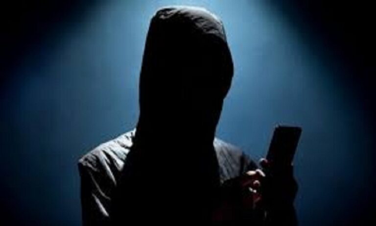 वक्फ बोर्ड अध्यक्ष का मोबाइल हैक, साइबर ठगों ने मांगे पैसे