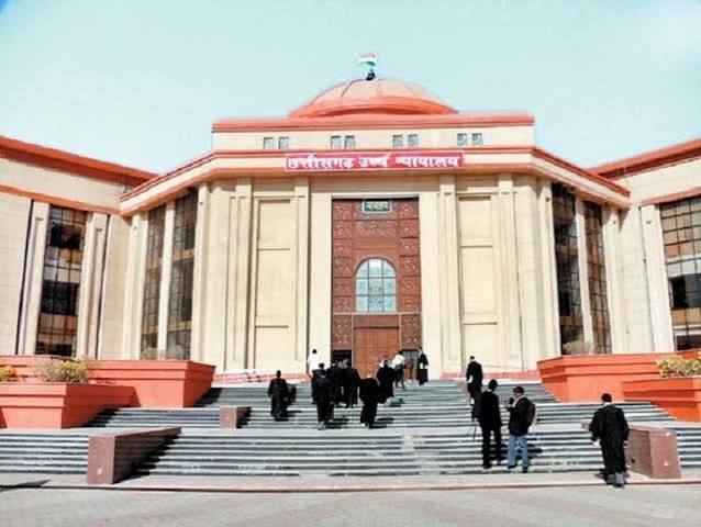 छत्तीसगढ़ के MBBS छात्रों को हाईकोर्ट से बड़ी राहत, समय पर नियुक्ति नहीं तो सेवा बांड होगी समाप्त