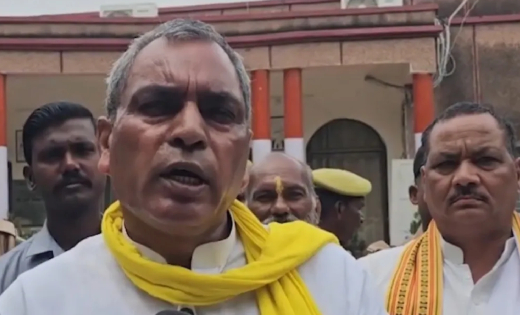 अंबेडकर नगर में ओपी राजभर का विपक्ष पर हमला, बोले- छात्रों को आगे कर नेता निकल गए, पहले अपने शासनकाल को भी याद करें