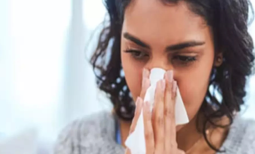 बदलते मौसम में सर्दी-जुकाम ने कर दिया परेशान…ये आसान घरेलू उपाय दिला सकते हैं जल्दी राहत