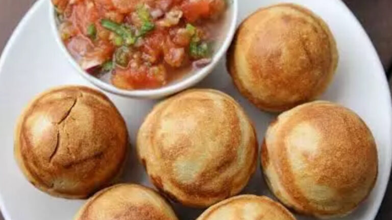 Litti Chokha Recipe: घर पर बनाएं बिहार का मशहूर देसी व्यंजन, स्वाद ऐसा कि उंगलियां चाटते रह जाएंगे