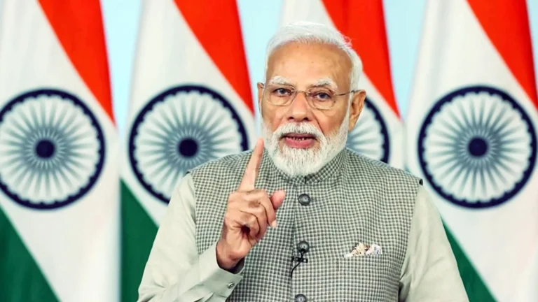 हर सुबह संस्कृत श्लोक से देते हैं नई सीख, आज पीएम मोदी ने मातृभूमि की सेवा का दिया प्रेरक संदेश