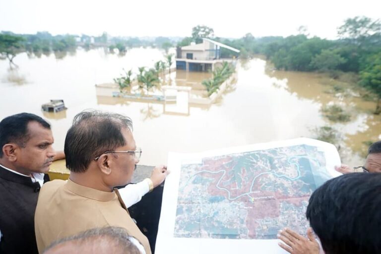 बस्तर बाढ़ प्रभावितों को CM साय की बड़ी राहत, हर परिवार को 10 हजार की मदद
