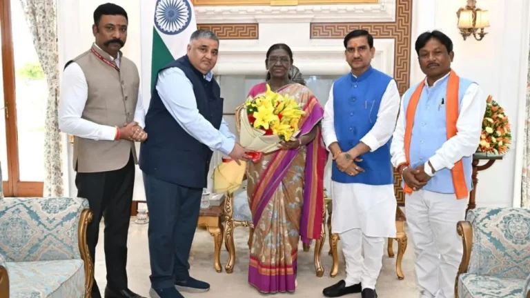 Bastar Dussehra 2026: राष्ट्रपति द्रौपदी मुर्मू को मिला बस्तर दशहरा का न्योता, जानें 75 दिनों तक चलने वाले इस अनोखे पर्व की खासियत